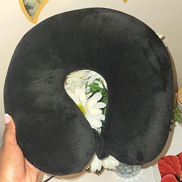 Dark Blue Neck Pillow - Picture 3 of 3